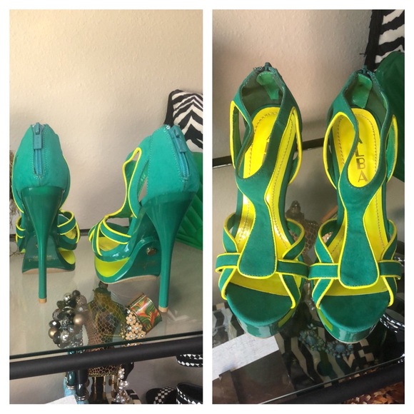 Tropical Jenna Cutout Platform Neon Lime & Green Heels - Picture 3 of 12